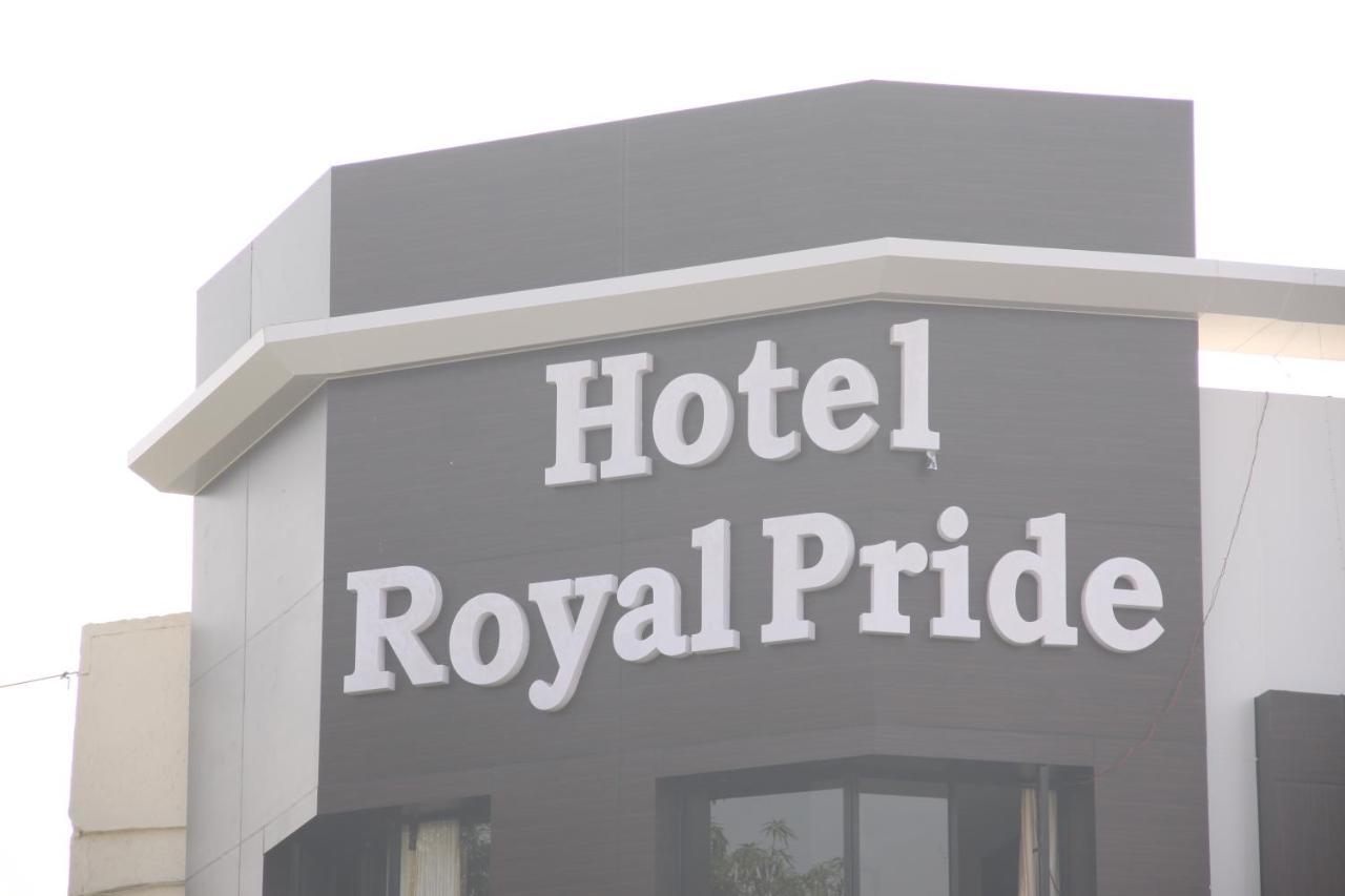 Hotel Royal Pride Ahmadábád Exteriér fotografie